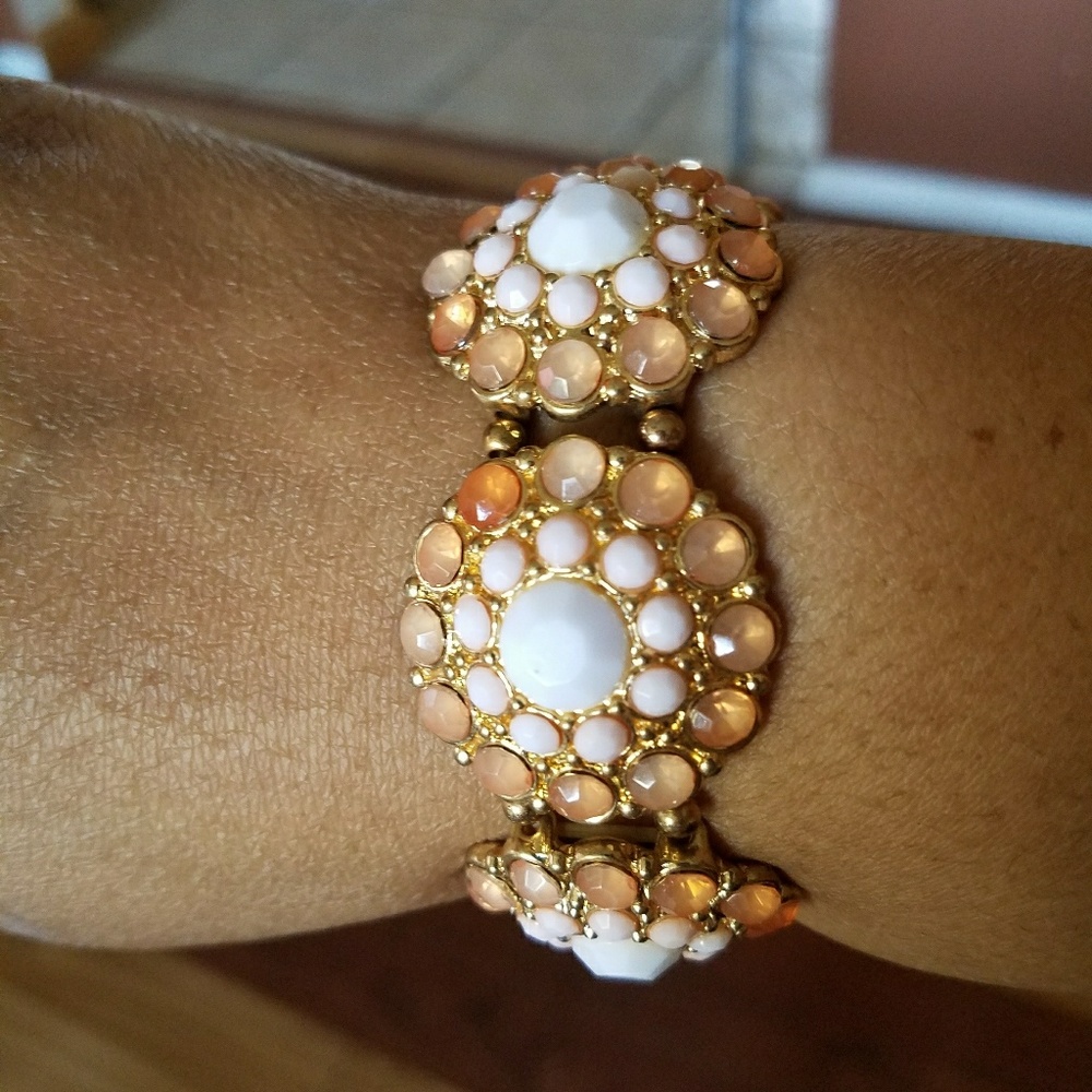 Beautiful Beige, Peach and White Bracelet